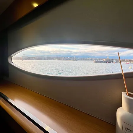Floatinn Boat-bnb 3*