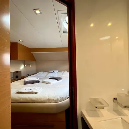 Bateau-hôtel Floatinn Boat-bnb Genève